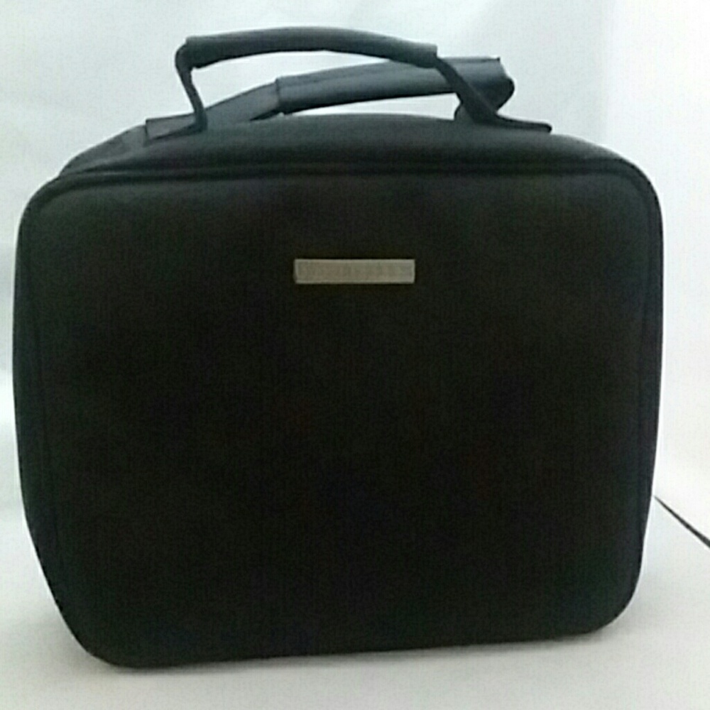 Bloomingdale's Travel Makeup Bag